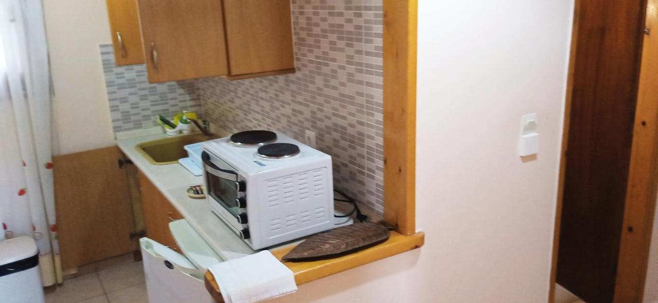 Vassilis Apartments Палеокастрица Екстериор снимка